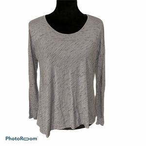 KENSIE long sleeve scoop neck tee gray small